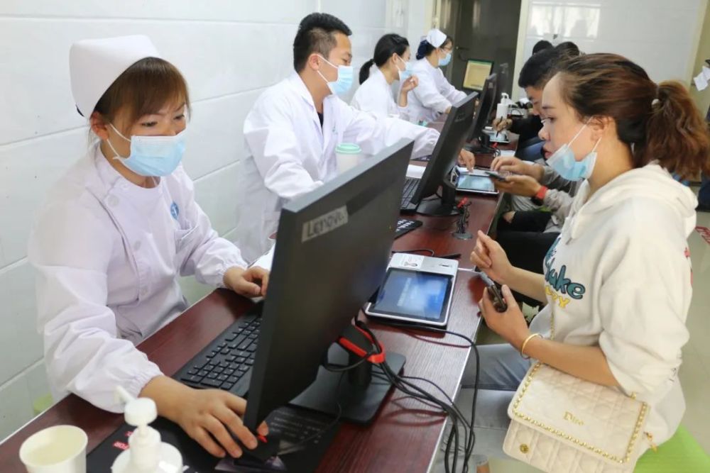  巴黎旧将反戈一击助新东家取三分  